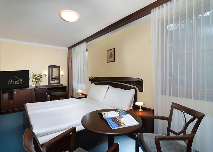 Zatisi Otel