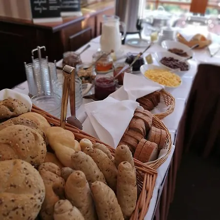 Hotel Zatisi 3*