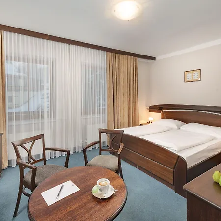 Hotel Zatisi