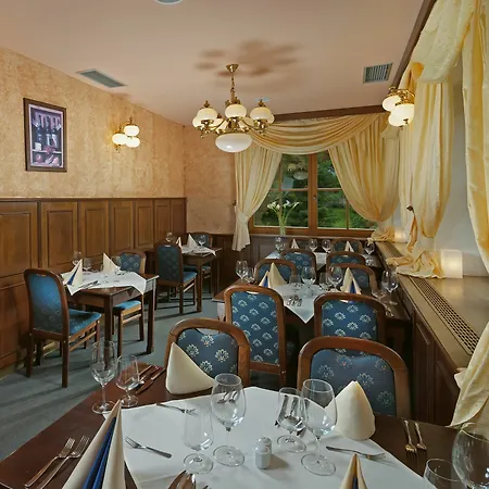 Zatisi Hotel
